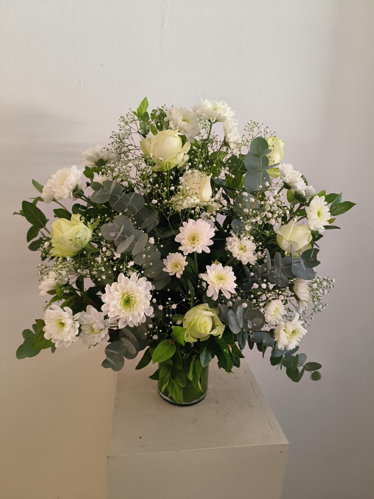 White vase arrangement White Vase Arrangement Roodepoort